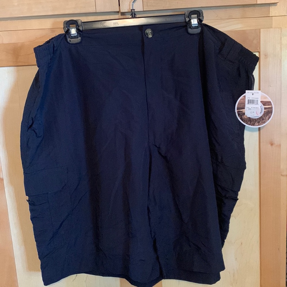 Realtree shorts. Size 2XL